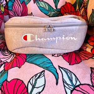 Champion LIFE Reverse Weave Sling Bag